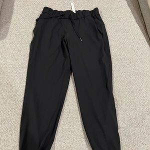 Lulu joggers